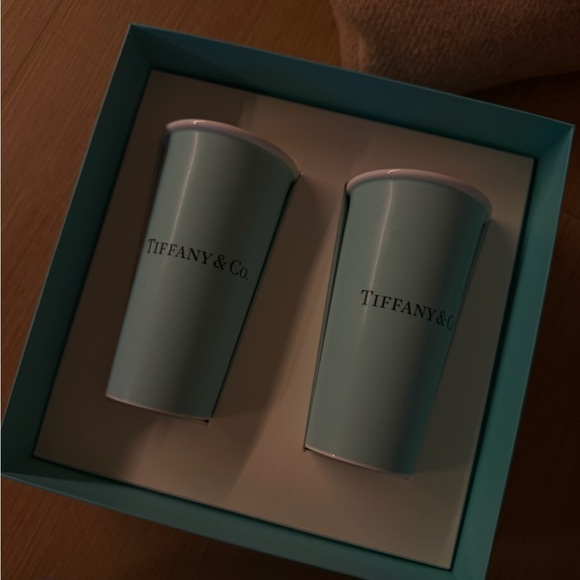 Tiffany Large Coffee Cups in Bone China, Set of Two - Picture 6 of 6